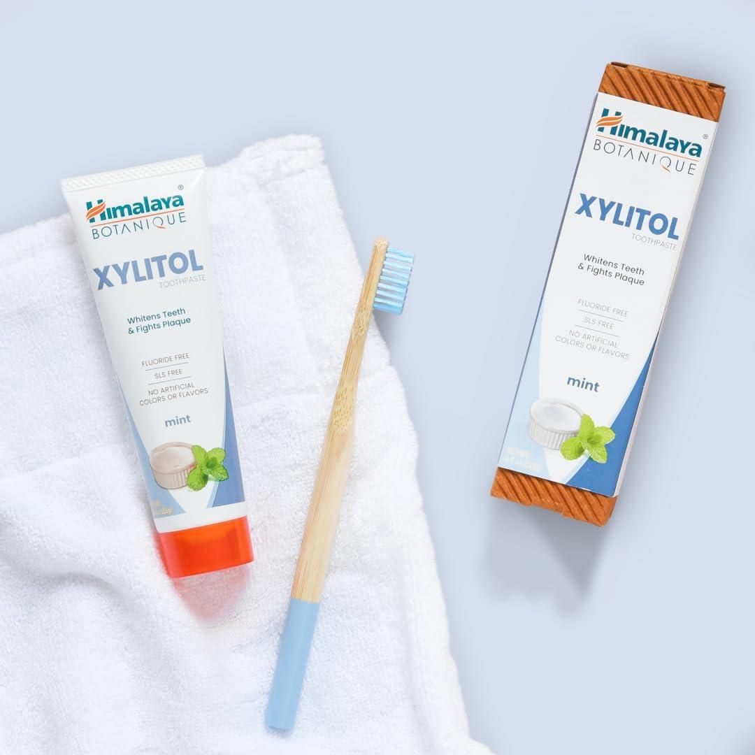 image:imageHimalaya Botanique Xylitol Toothpaste Mint Flavor Fluoride Free Toothpaste to Whiten Teeth Fight Plaque and for Fresh Breath Vegan Gluten Free No Artificial Flavors or Colors 4 oz4 Ounce Pack of 4